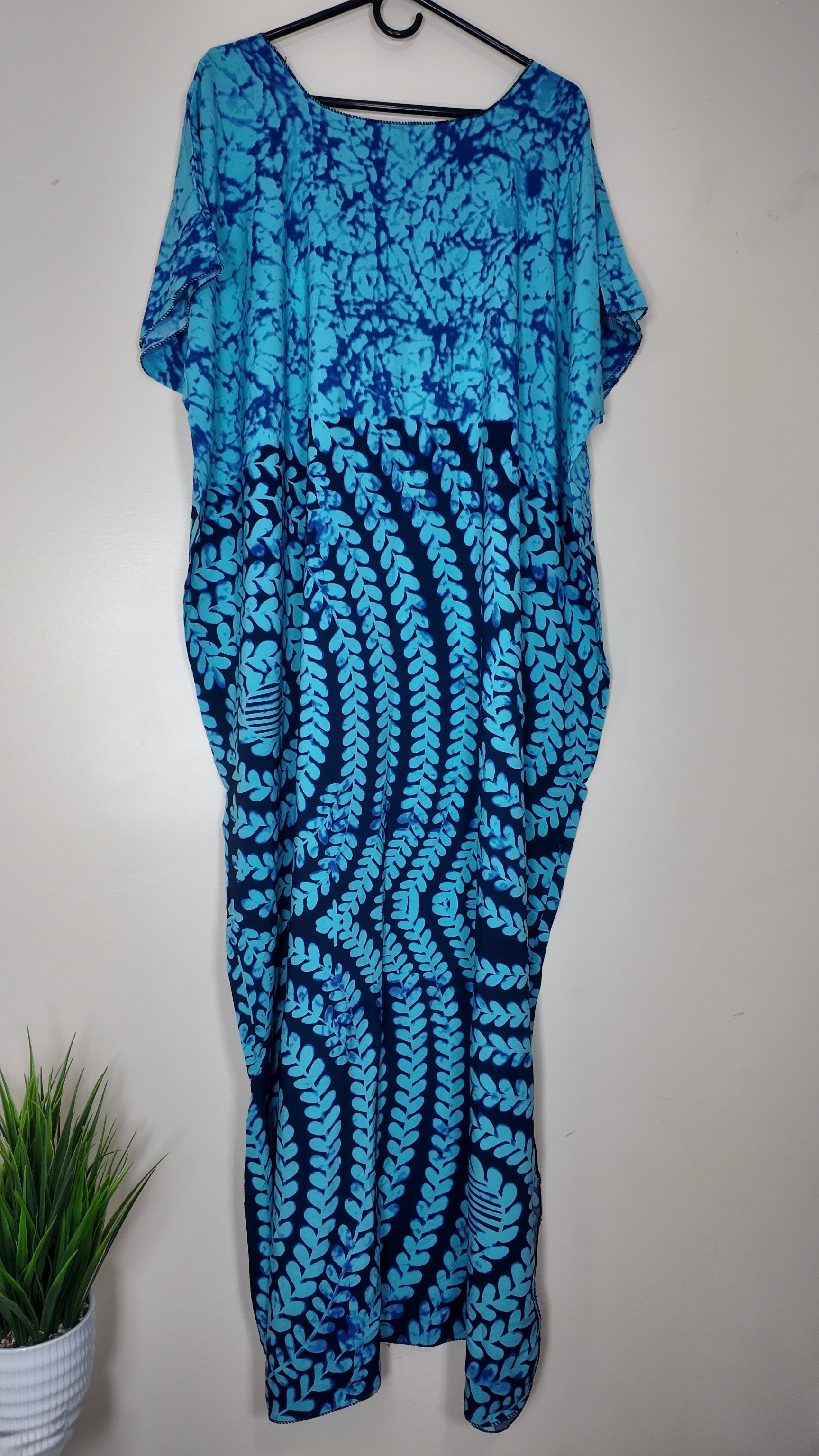 Long Dress. Size L, XL, XXL