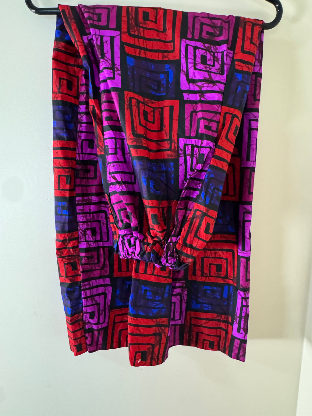 African Print Dress Women’s Fashion. Top And Pant. With Two Side Pockets Size. L