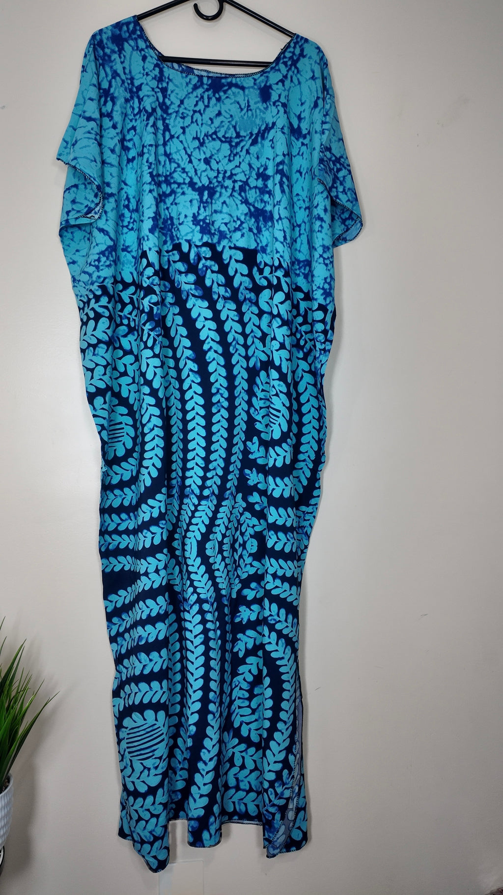 Long Dress. Size L, XL, XXL