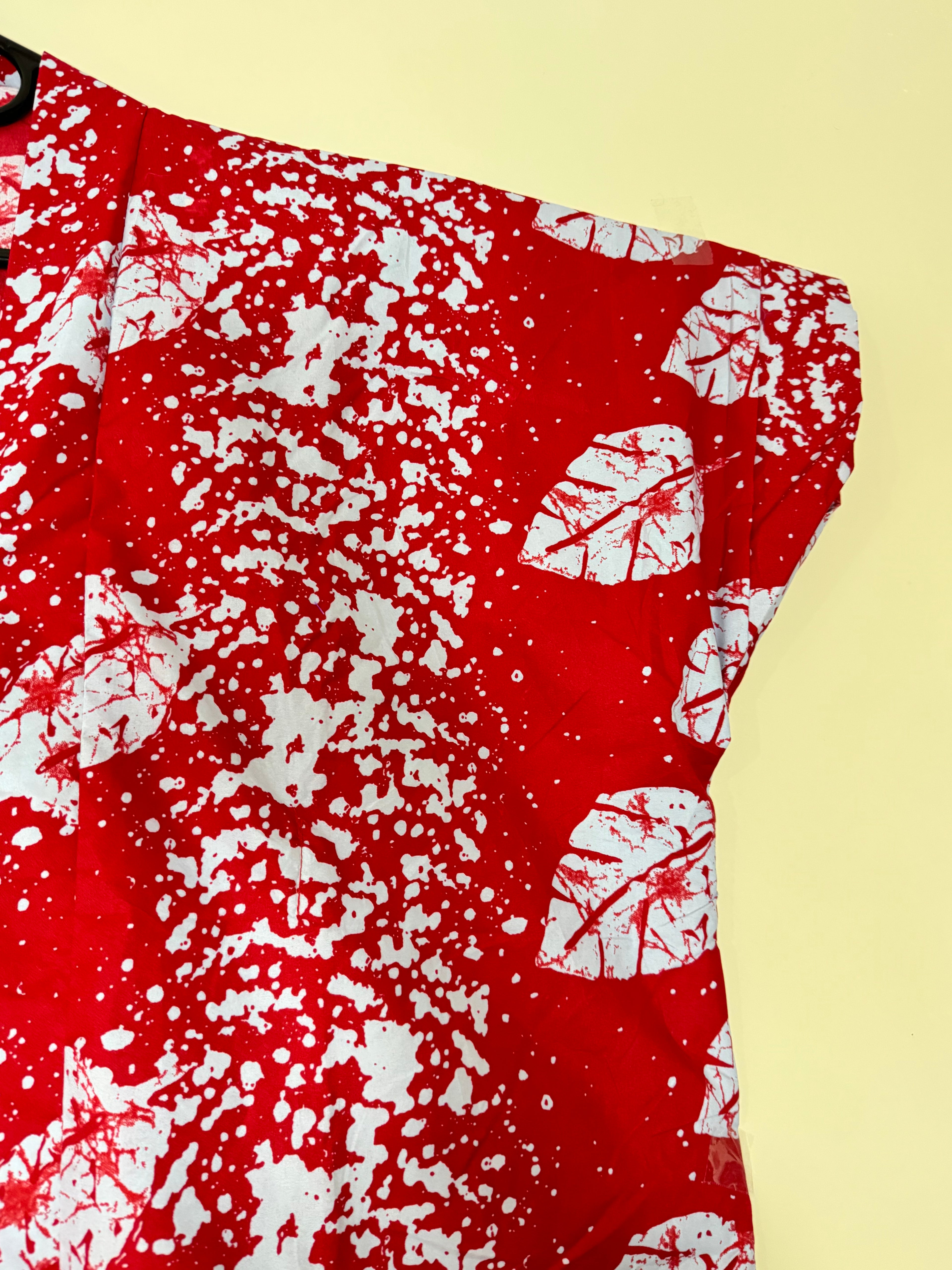 African Print Dress Women’s Fashion. Long Dress. With Two Pockets Side.
Size: Fits L , XL, XXL