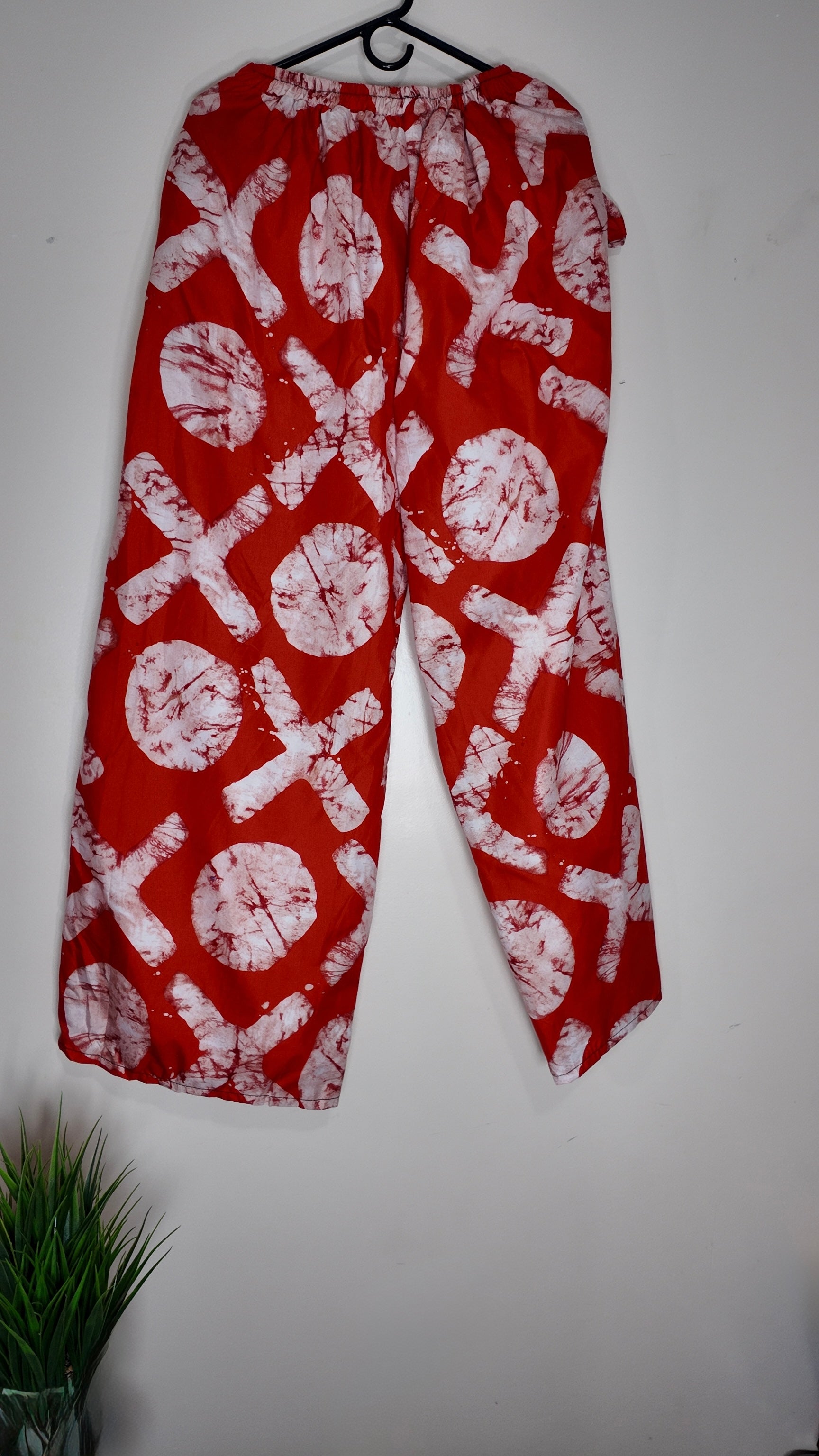 African Print Dress Women’s Fashion. 2 Piece set . Size: Fits L, XL.