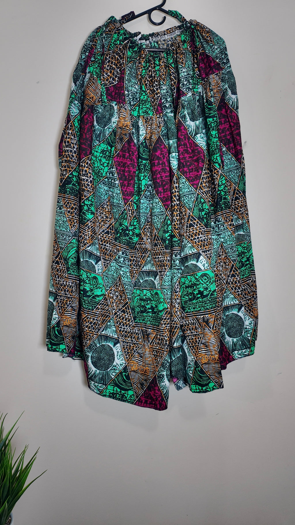 Long Skirt With Two Pocket Side. With Rope on Each Side. Fits. M, L , XL, XXL.