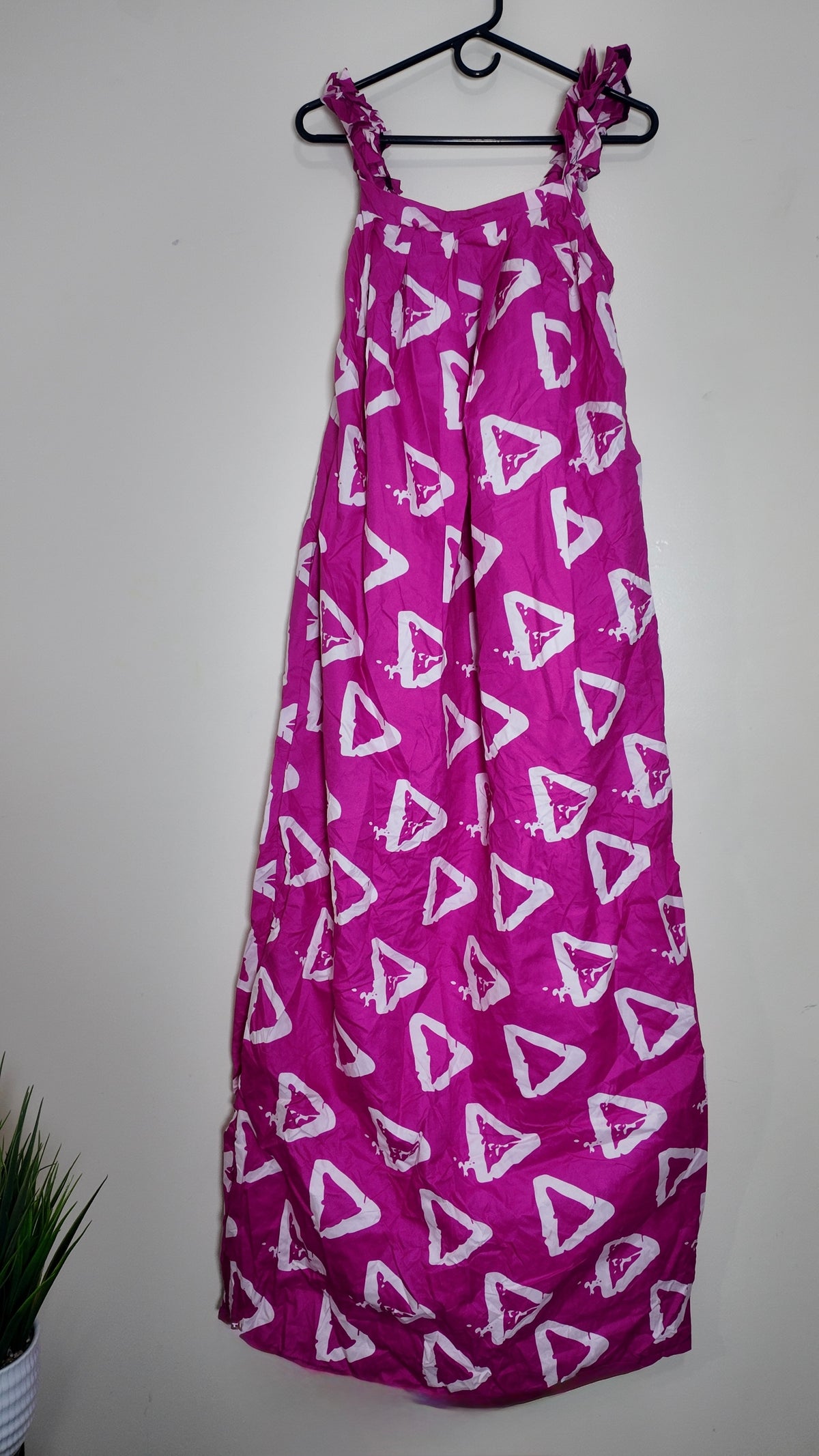 Women’s Pink/White Geometric Strappy Sleeveless Maxi Dress Long Ruffle