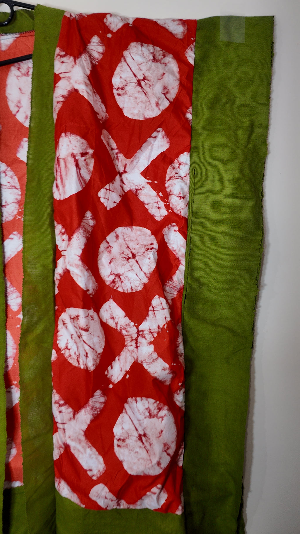 African Print Dress Women’s Fashion. 2 Piece set . Size: Fits L, XL.