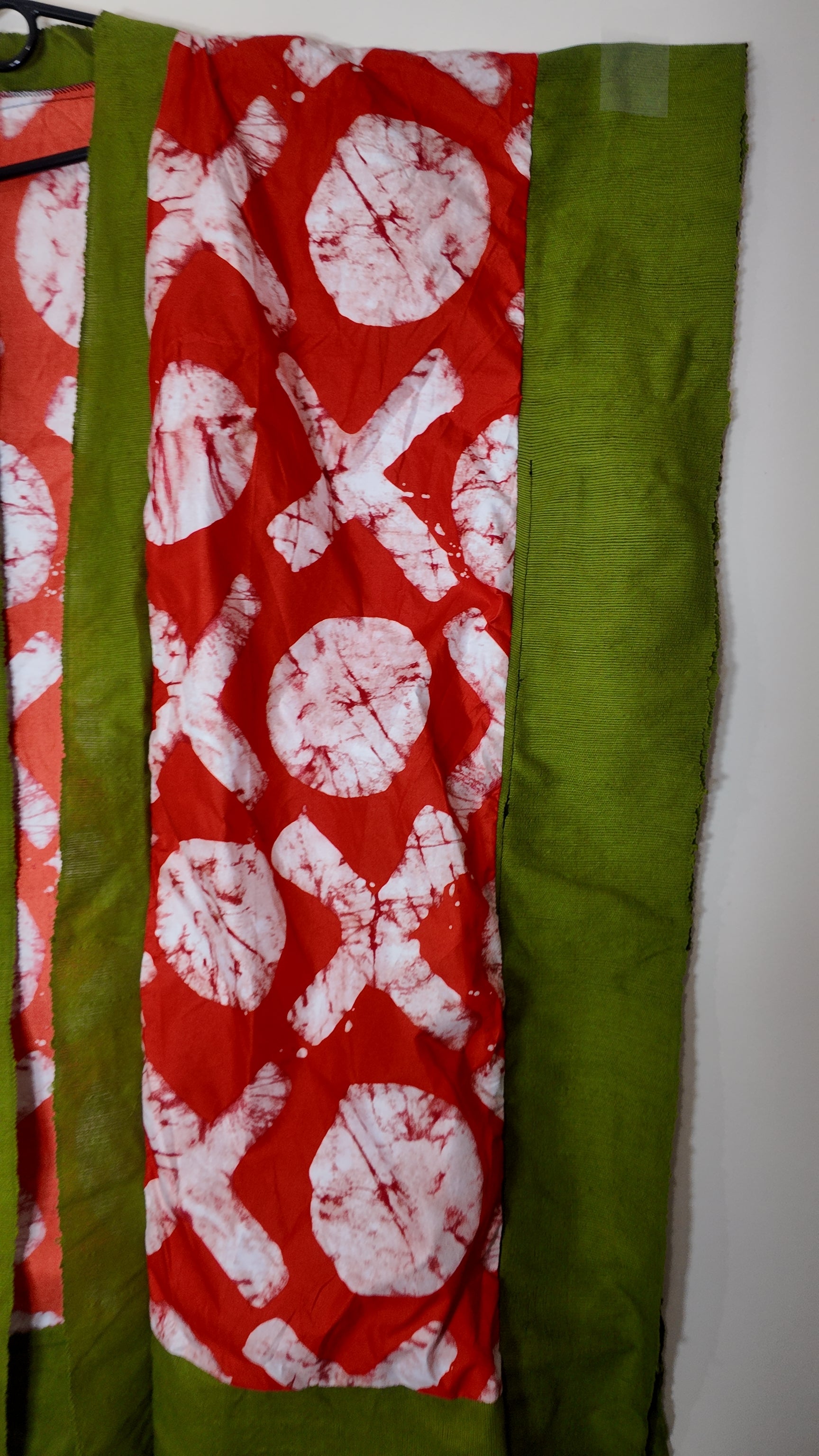 African Print Dress Women’s Fashion. 2 Piece set . Size: Fits L, XL.