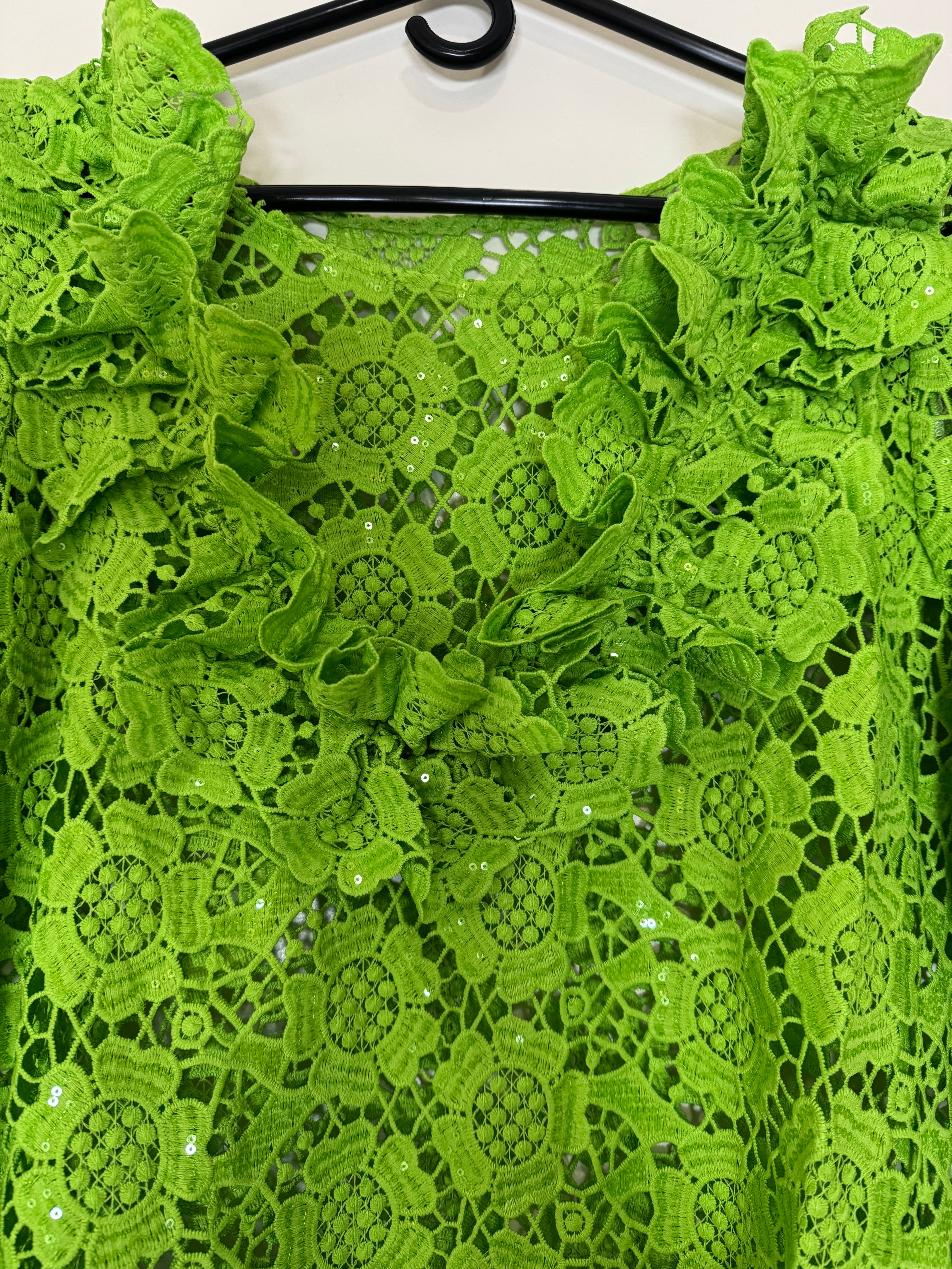 African Print Dress Women’s Fashion. 3 Piece Set. Lace Fabric.  Size: Fits L, XL