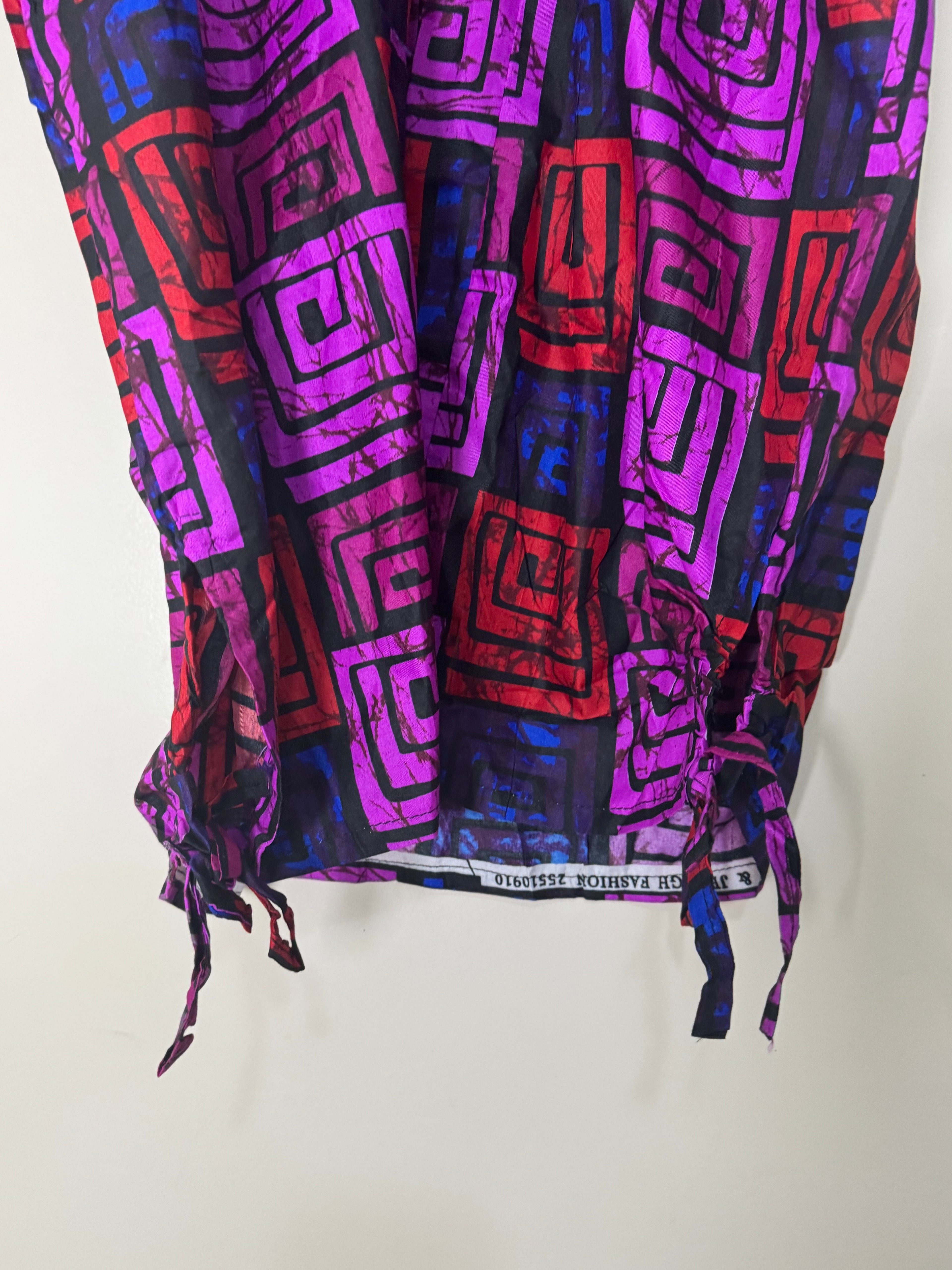 African Print Dress Women’s Fashion. Top And Pant. With Two Side Pockets Size. L
