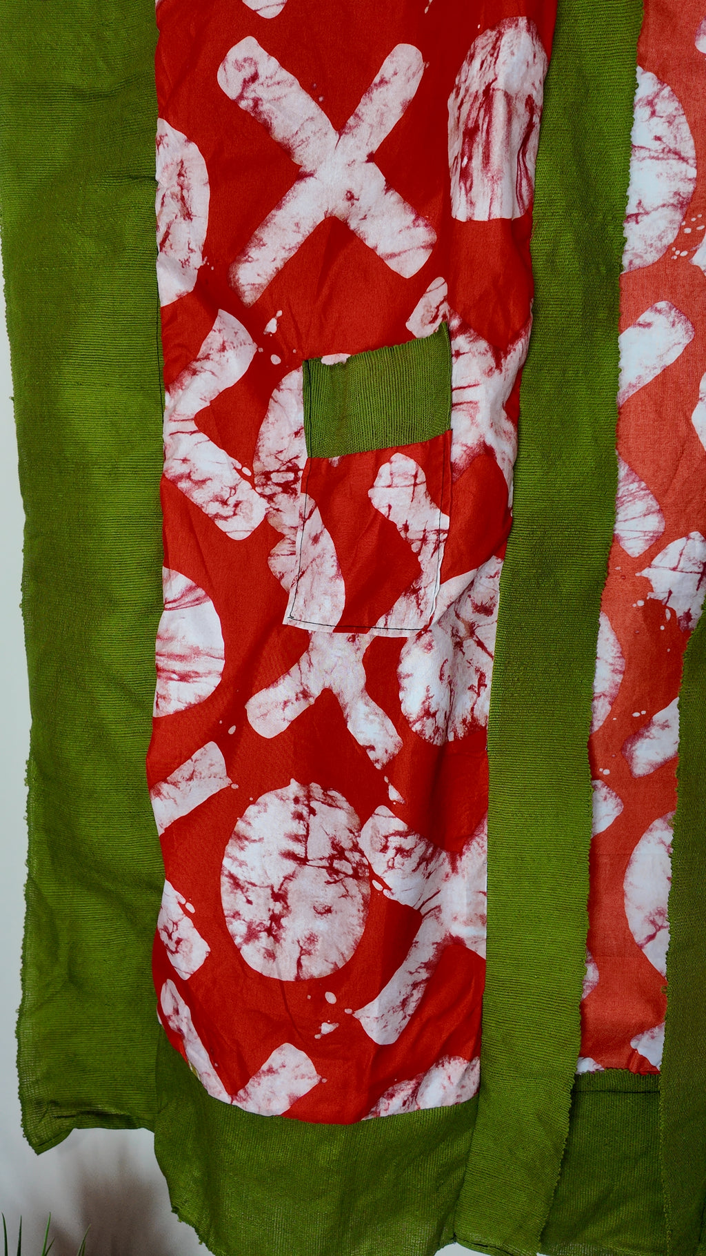 African Print Dress Women’s Fashion. 2 Piece set . Size: Fits L, XL.