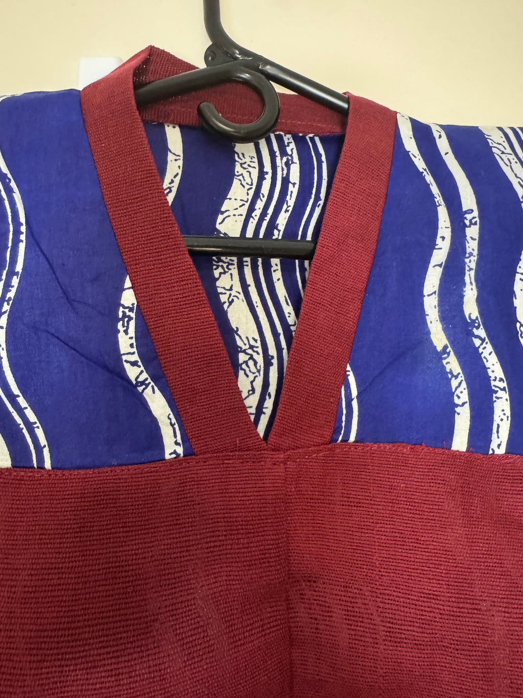 African Print Dress Women’s Fashion. Long Dress With Scarf.
Size: Fits XL, XXL
