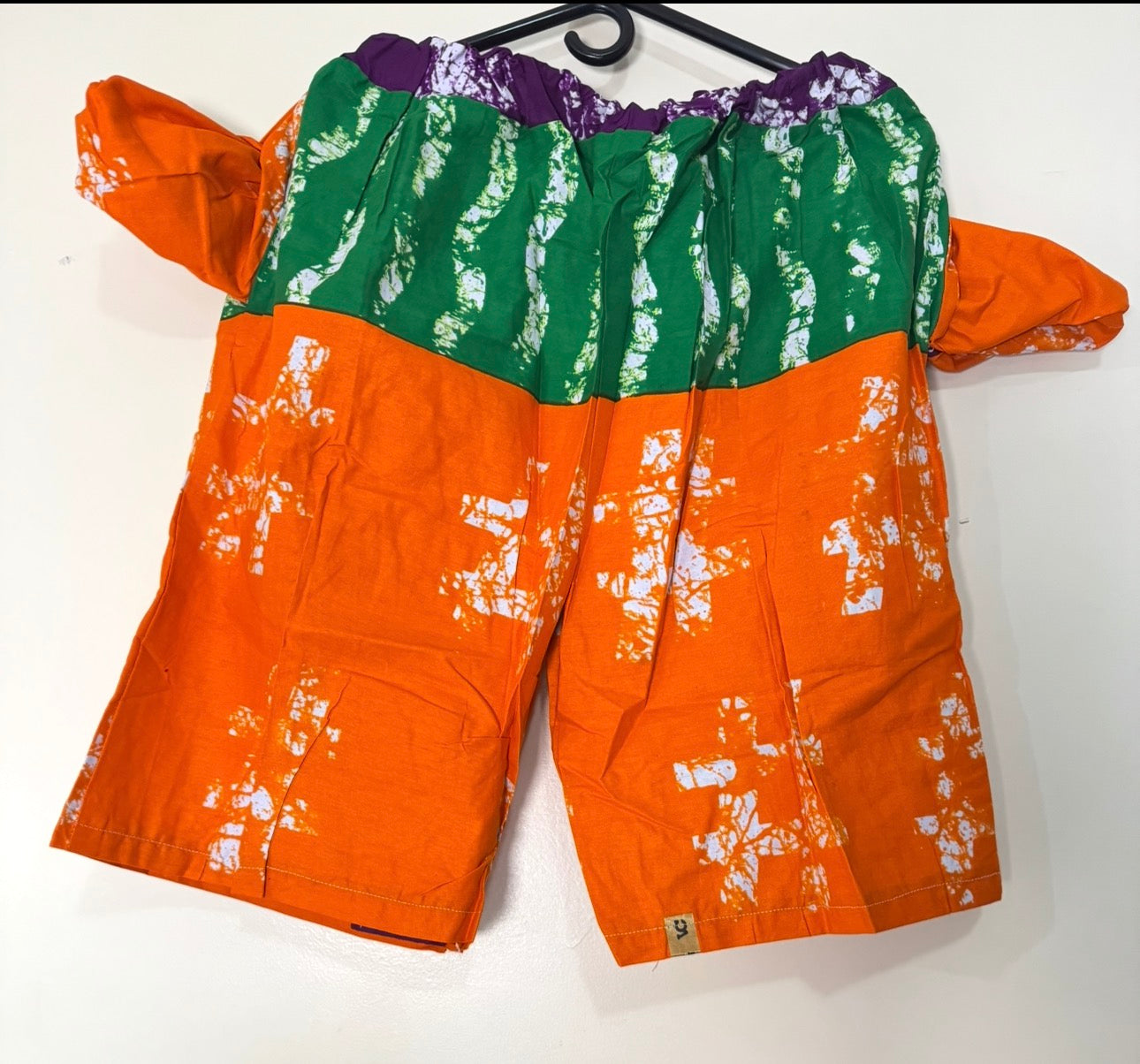 African Print Dress Women's Fashion. Size: L, 2 piece sets. With 4 Pockets Side.