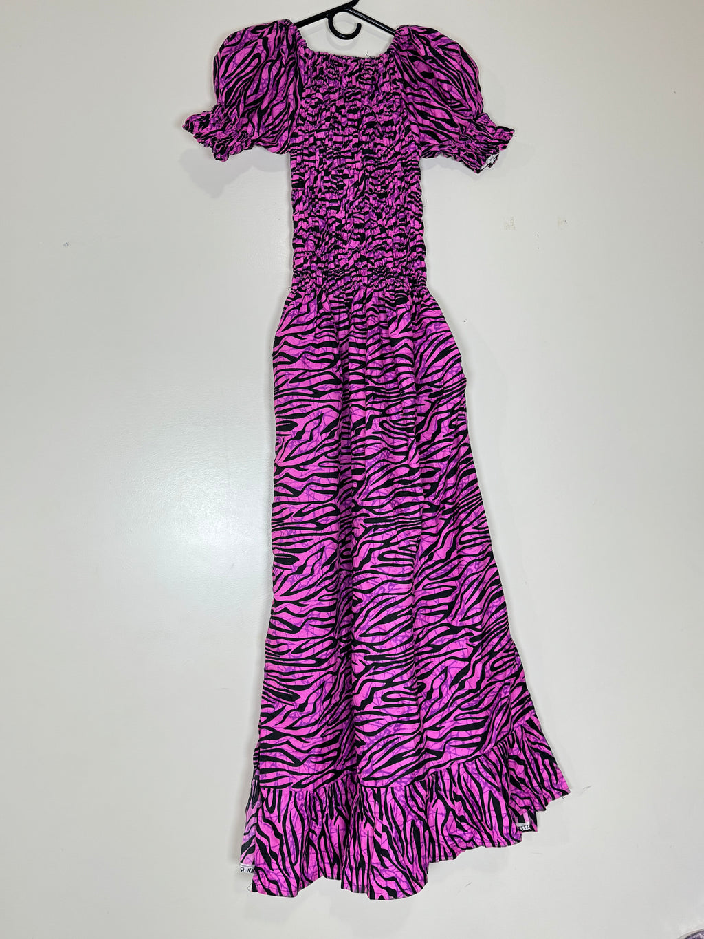 African Print Dress Women’s Fashion. Smocked Dress.
Size: Fits S, M ,
