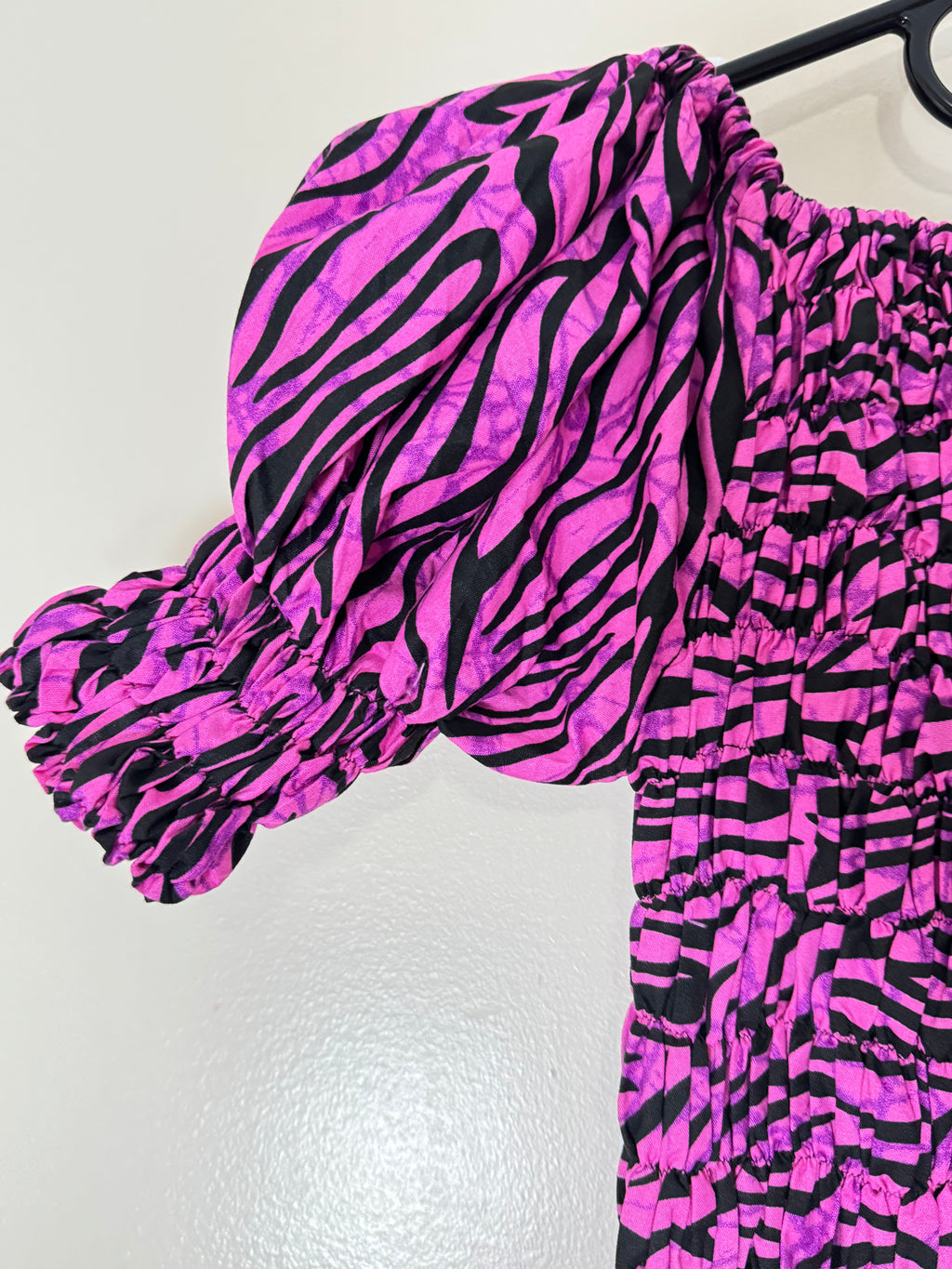 African Print Dress Women’s Fashion. Smocked Dress.
Size: Fits S, M ,