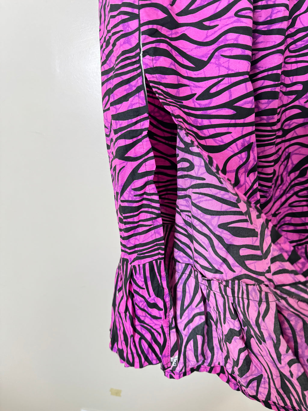 African Print Dress Women’s Fashion. Smocked Dress.
Size: Fits S, M ,