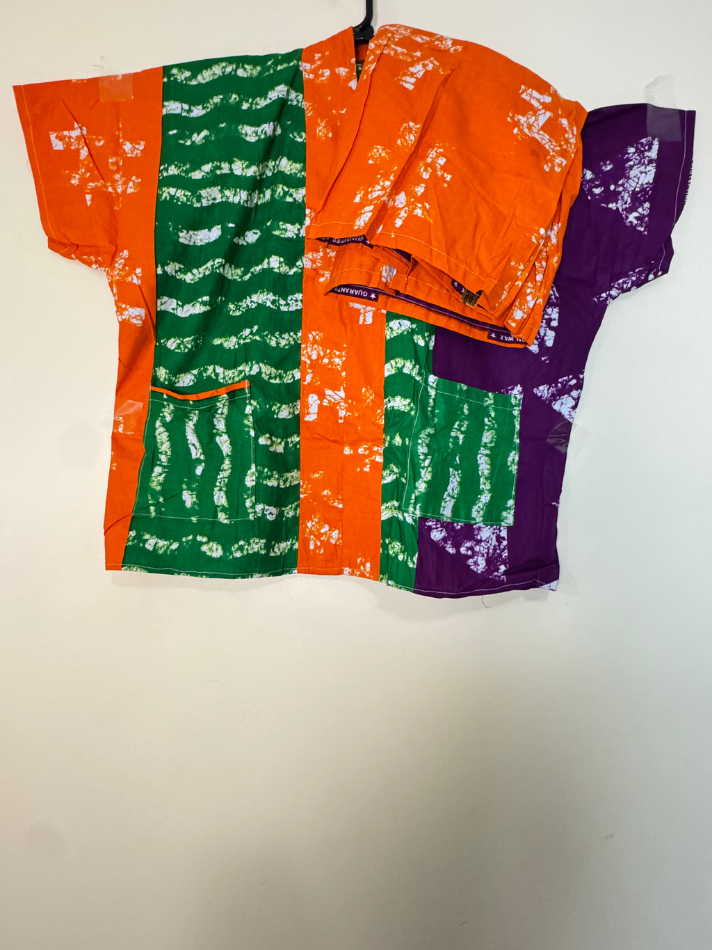 African Print Dress Women's Fashion. Size: L, 2 piece sets. With 4 Pockets Side.