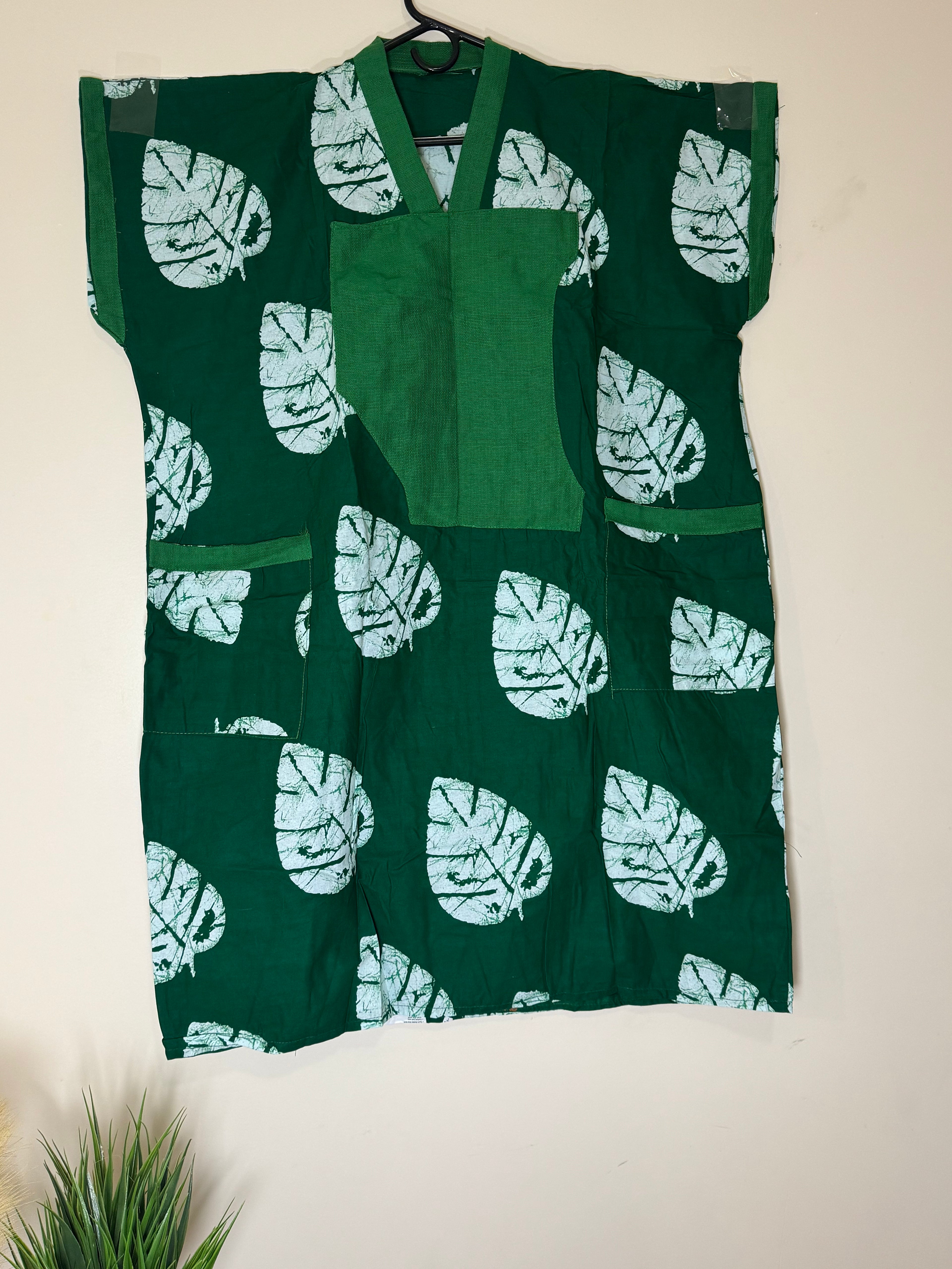 African Print Dress Women’s Fashion. Short Dress. Size: Fits.L , XL.