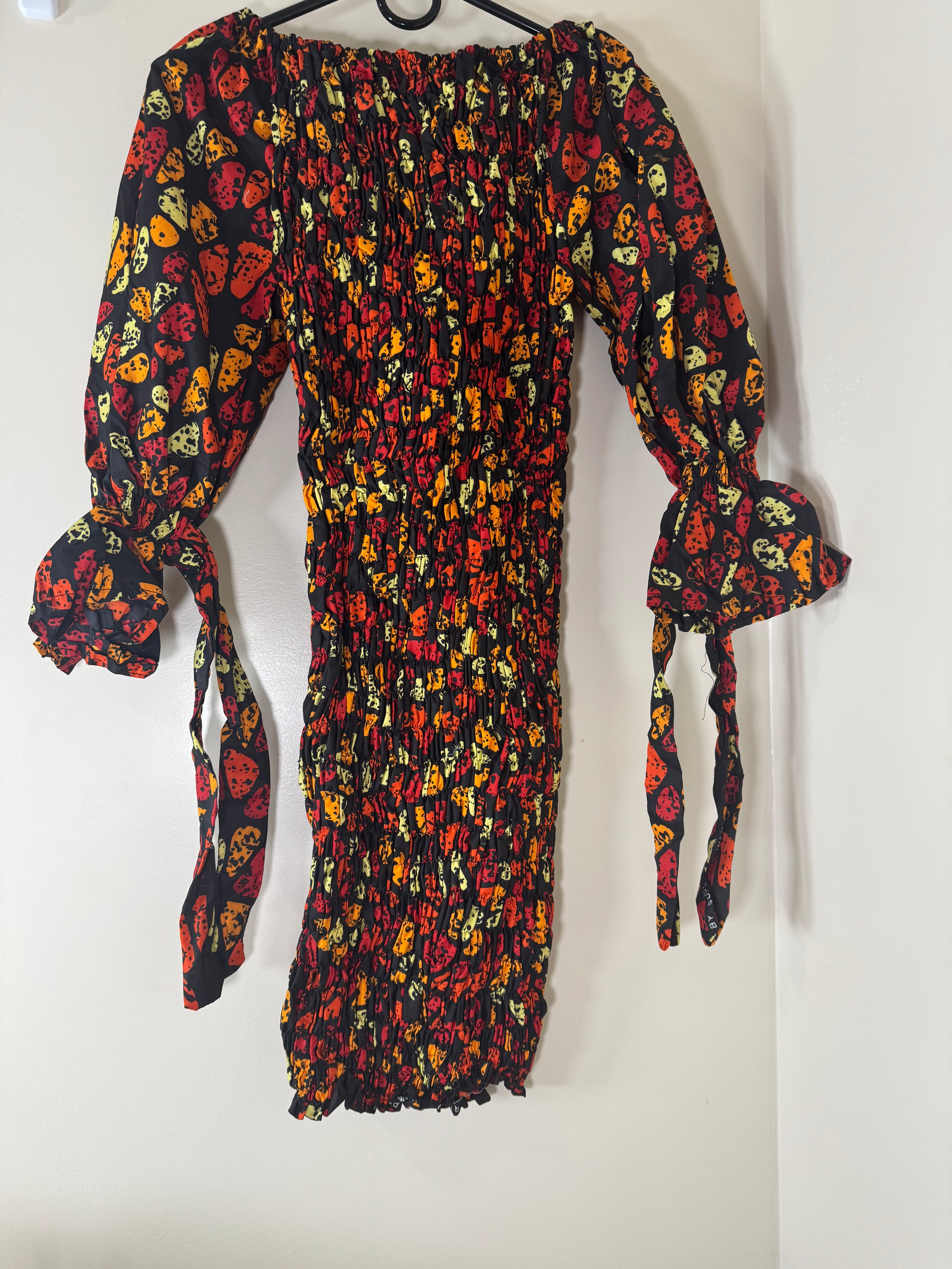 African Print Dress Women’s Fashion. Size: Fits S, M.