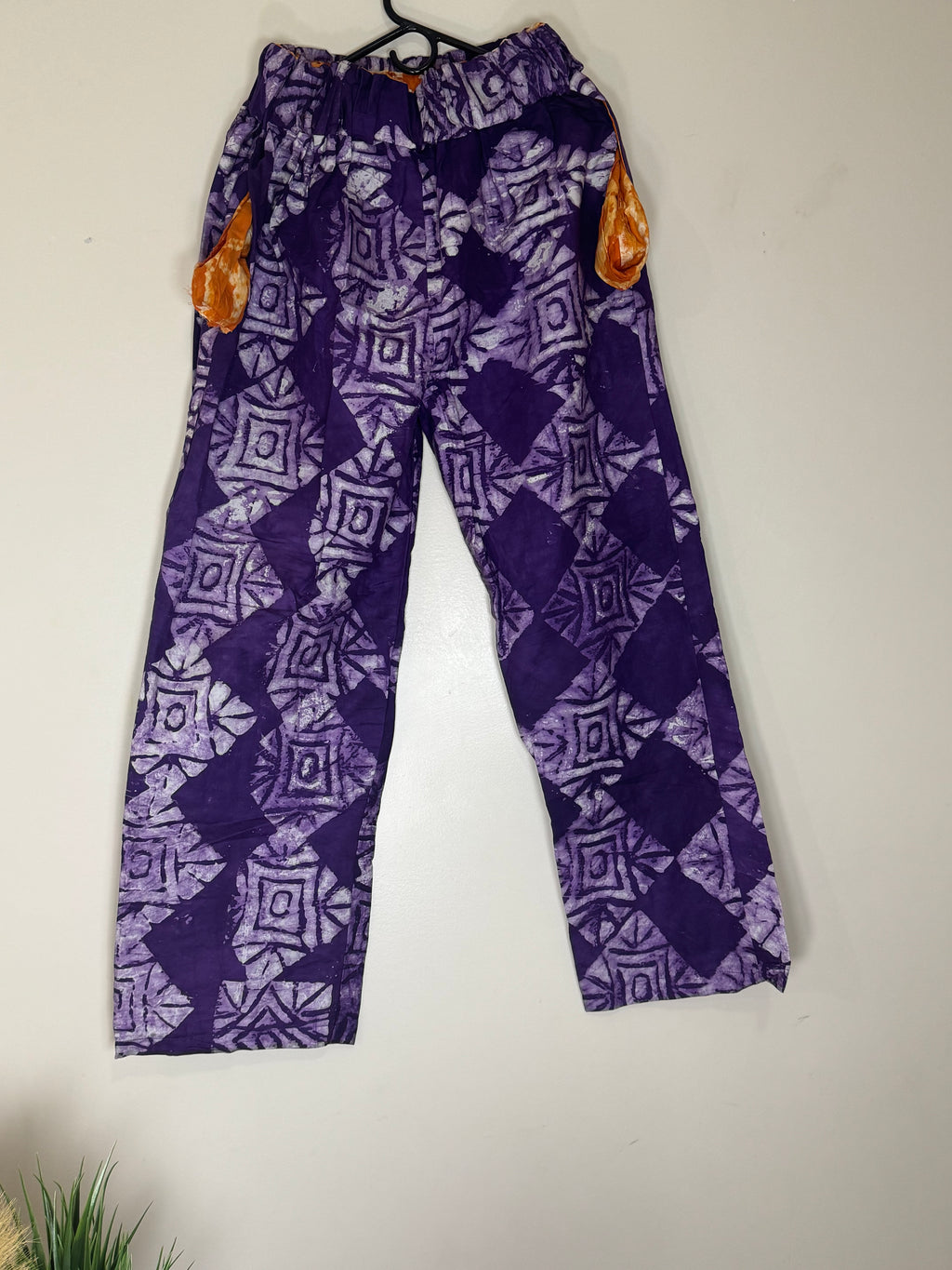 African Print Dress Women’s Fashion. Two Piece Set. Size: Fits L, XL.