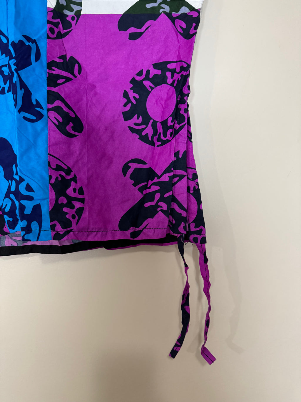 African Print Dress Women’s Fashion. Top And Pant. With Two Side Pockets Size. L