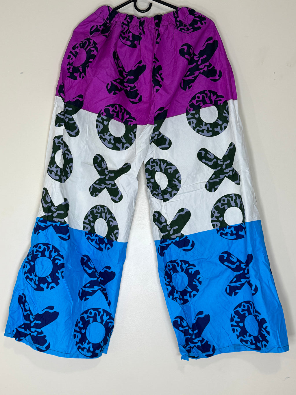 African Print Dress Women’s Fashion. Top And Pant. With Two Side Pockets Size. L