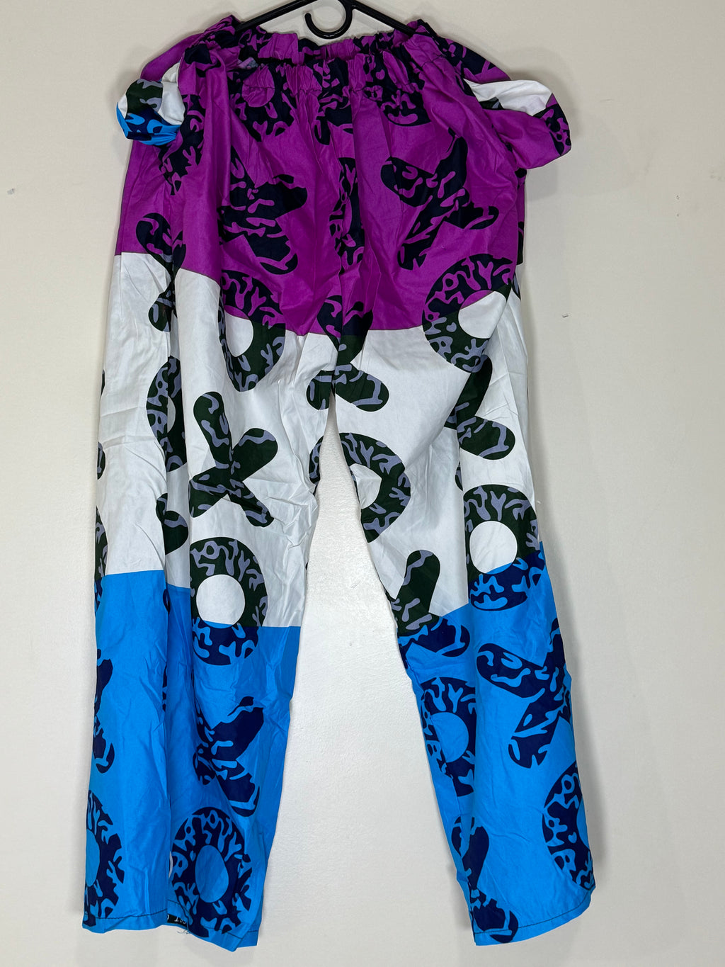 African Print Dress Women’s Fashion. Top And Pant. With Two Side Pockets Size. L