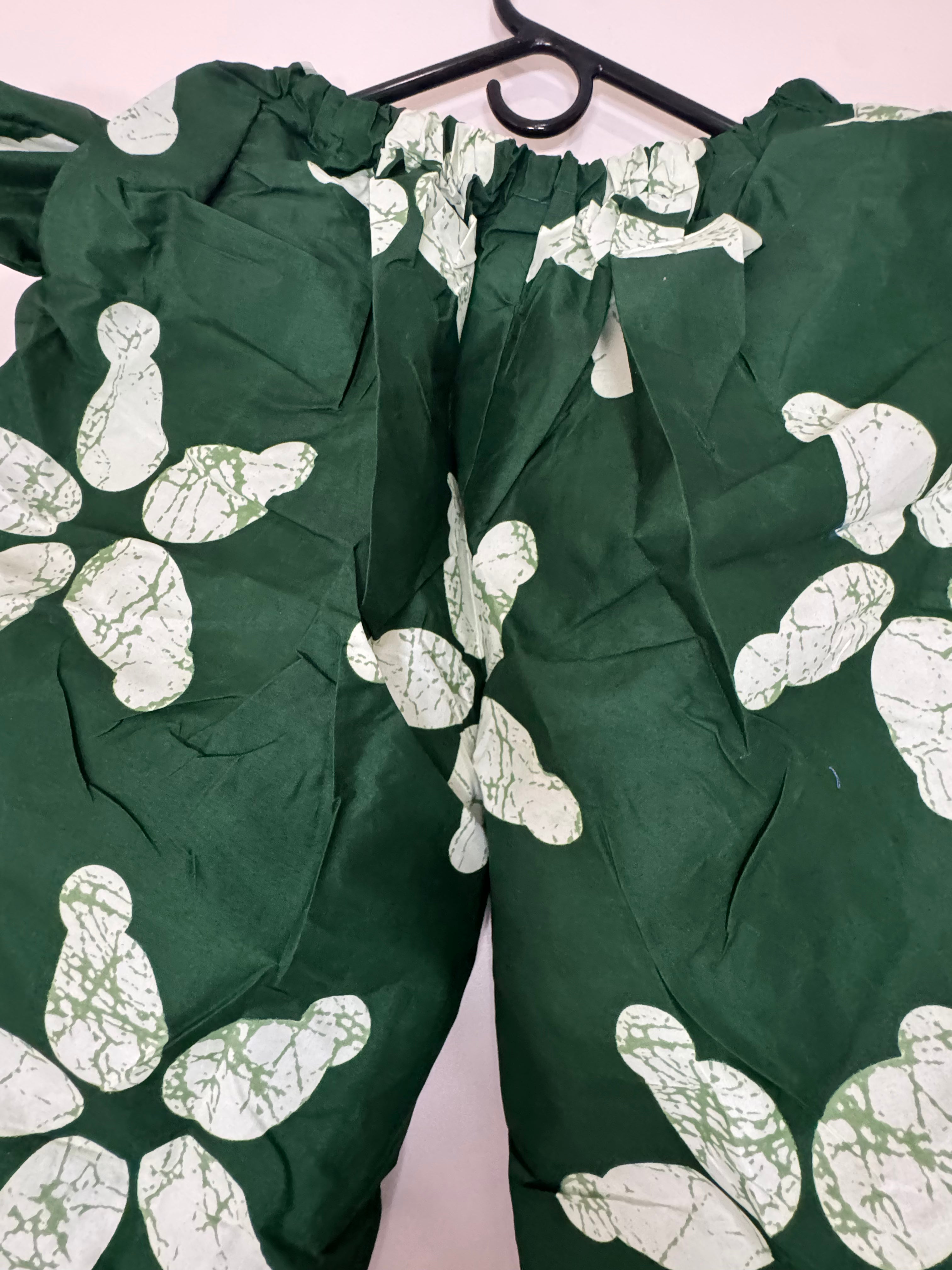 African Print Dress Women’s Fashion. Top And Pant. With Two Side Pockets Size. L